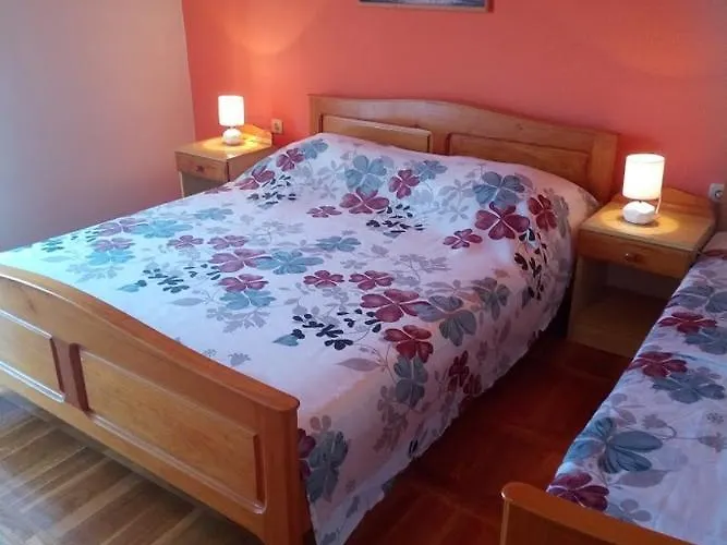 Dalmatia Apartamento *